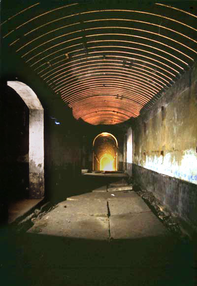 La capitale du fort, depuis la poterne d'entr�e.