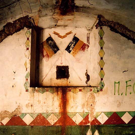 Salle du foyer : le mur du fond.