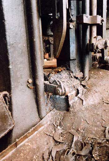 Porte-outil de l'�barbeuse.