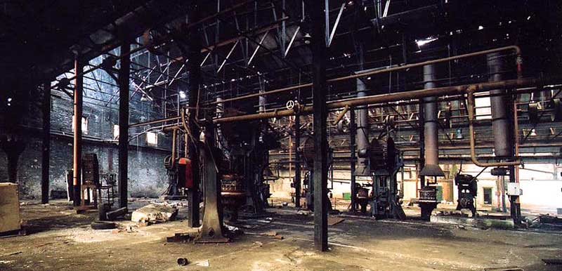 Halle centrale de la boulonnerie.