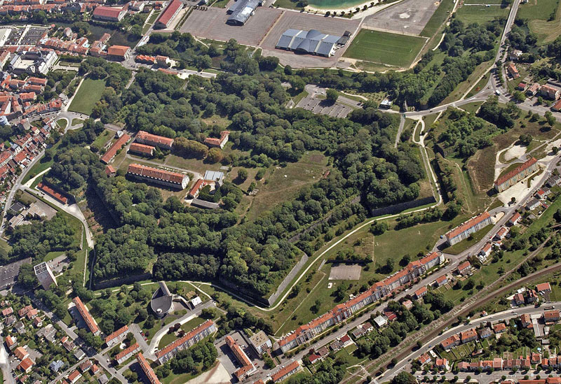 Vue a�rienne de la citadelle de Verdun.