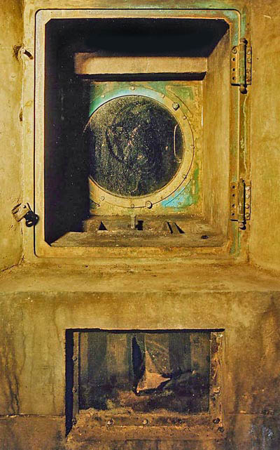 Niche à lampe.