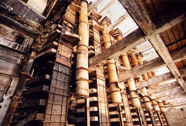 Squelette des silos.